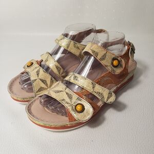 L'Artiste by Spring Step Sandals Womens Sz 41 US 9-10 Floral Leather  Wedges
